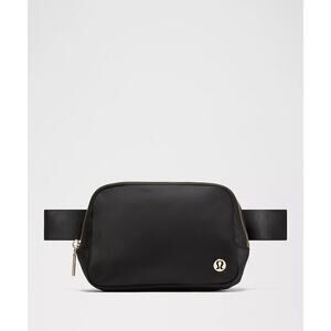 Lululemon Everywhere Belt Bag 1L Black Medal Gold Adjustable Strap NEW/NWT!!